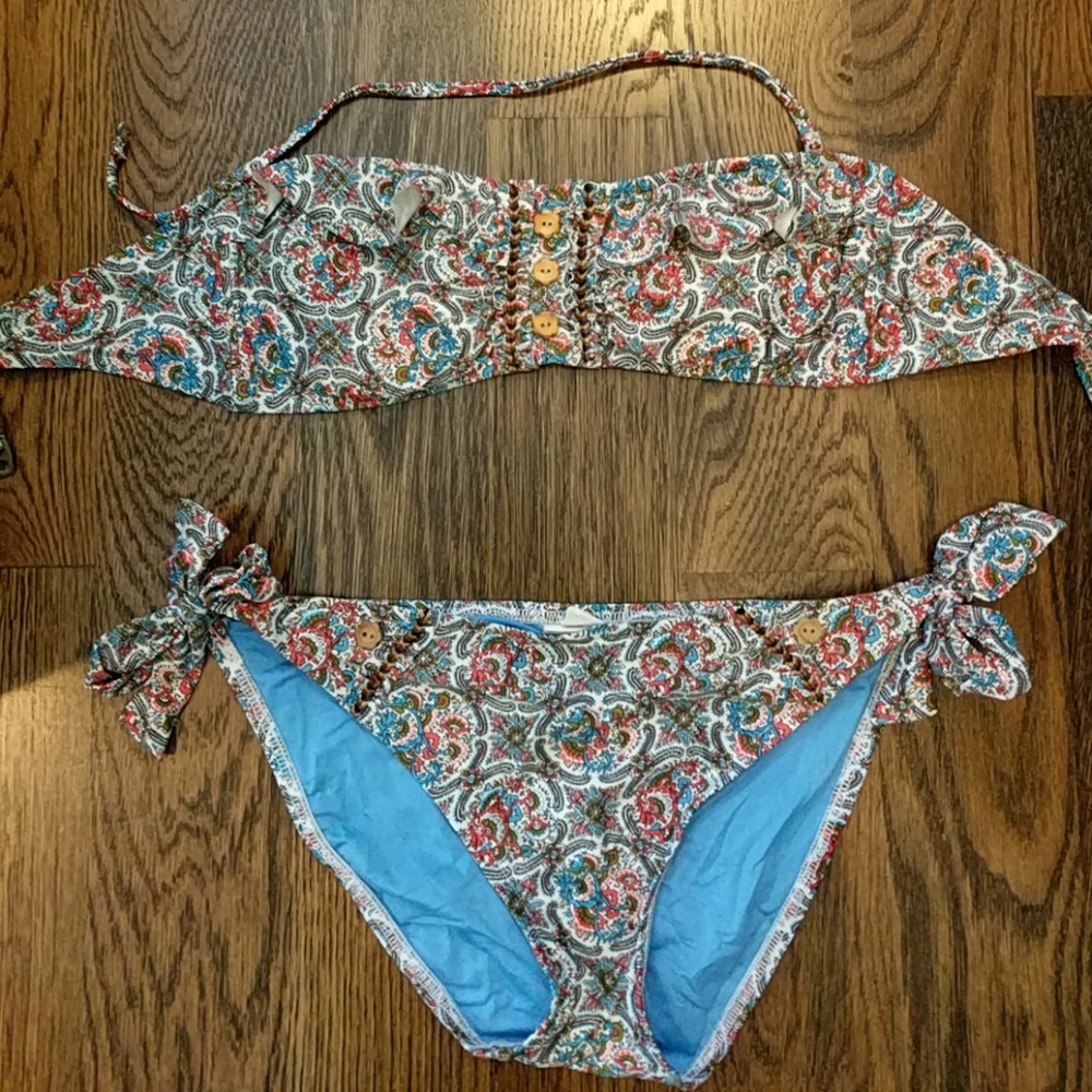 Lucky size L paisley bikini